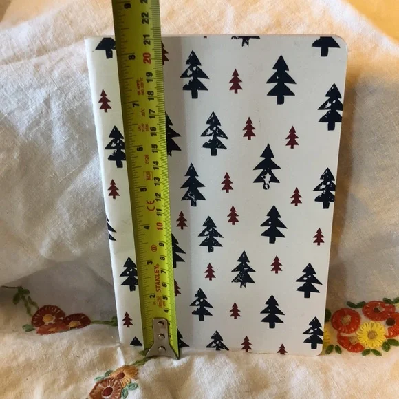 Small lined notebook - Picture 2 of 3